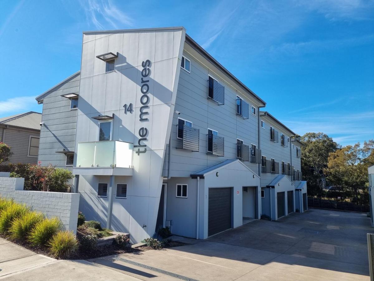 Newcastle Short Stay Accommodation - Birmingham Garden Townhouses Exterior photo